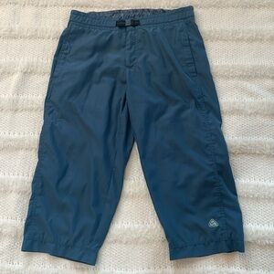 Y2K Nike ACG Capri crop pants green outdoor hiking walking pockets womens size M